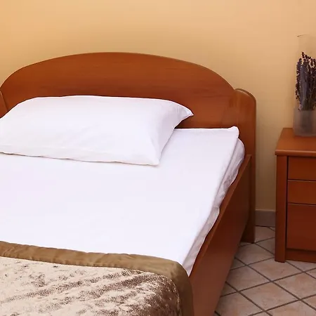 Nočitev z zajtrkom Malovec