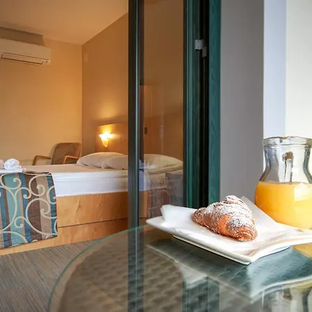 Malovec Nočitev z zajtrkom 3*