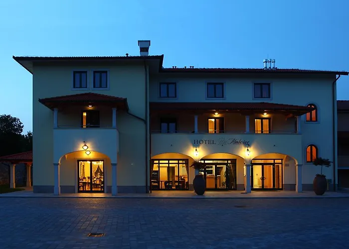 Malovec krevet i doručak 3*