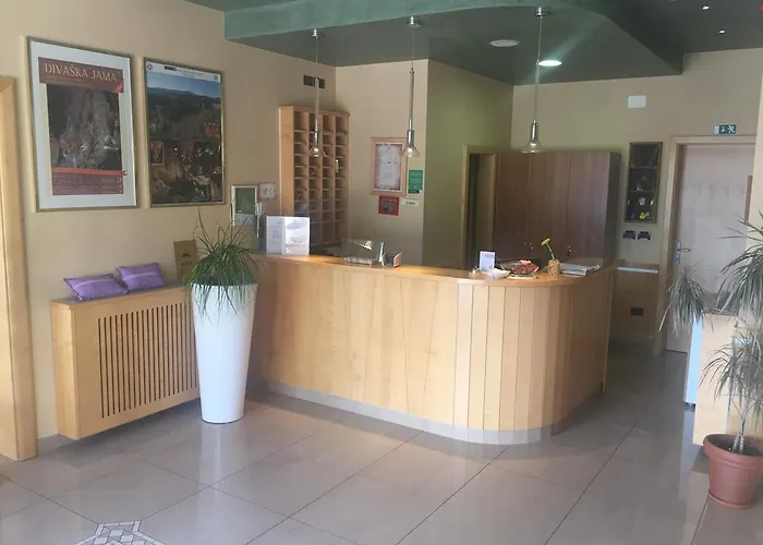 Malovec Nocleg ze śniadaniem 3*